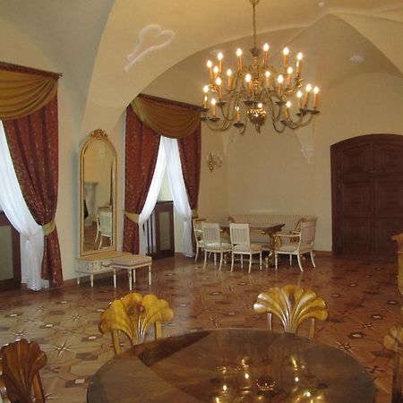 Zamek W Baranowie Sandomierskim Baranów Sandomierski Extérieur photo