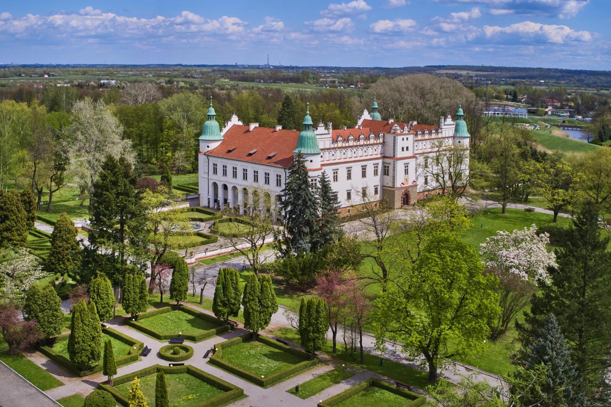 Zamek W Baranowie Sandomierskim Baranów Sandomierski Extérieur photo