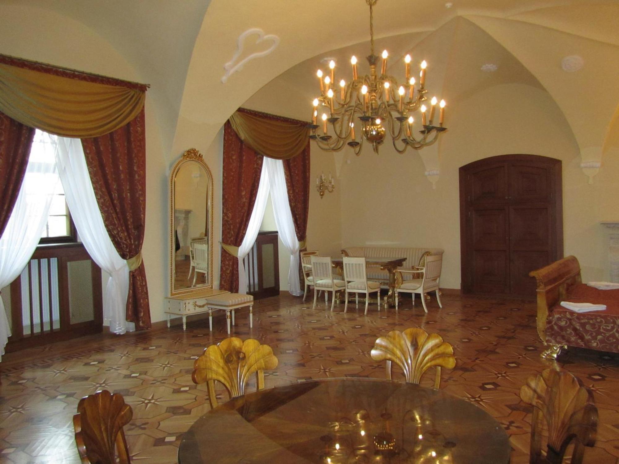 Zamek W Baranowie Sandomierskim Baranów Sandomierski Extérieur photo