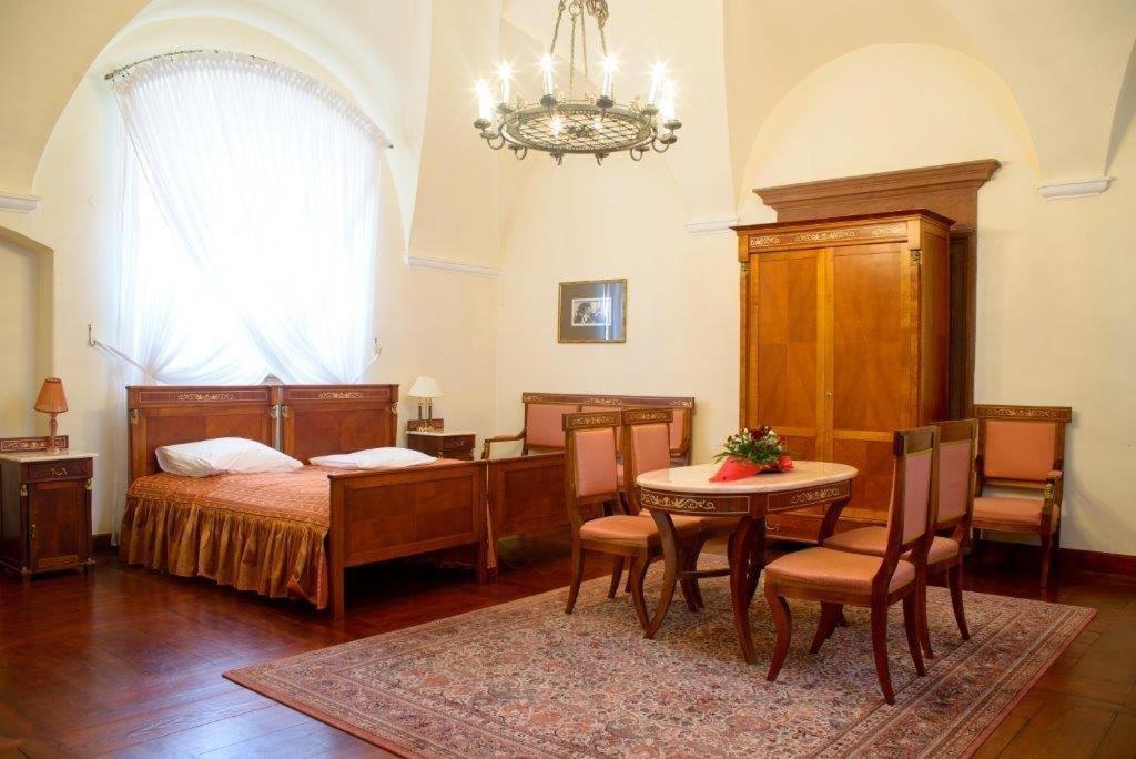 Zamek W Baranowie Sandomierskim Baranów Sandomierski Extérieur photo